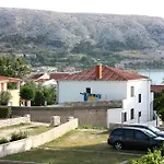 Miki Apartamento Pag Town