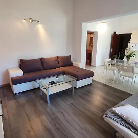 Apartment Miki Pag Town