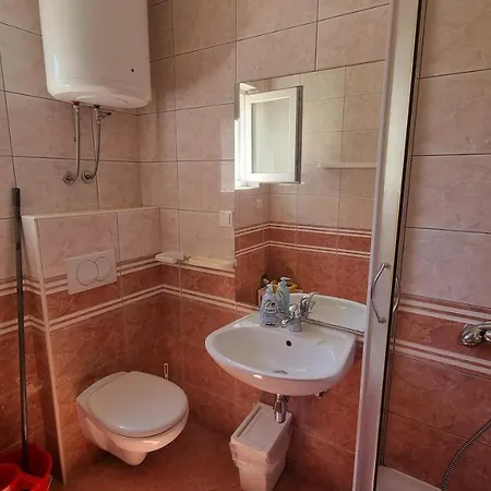 Apartment Miki Pag Town